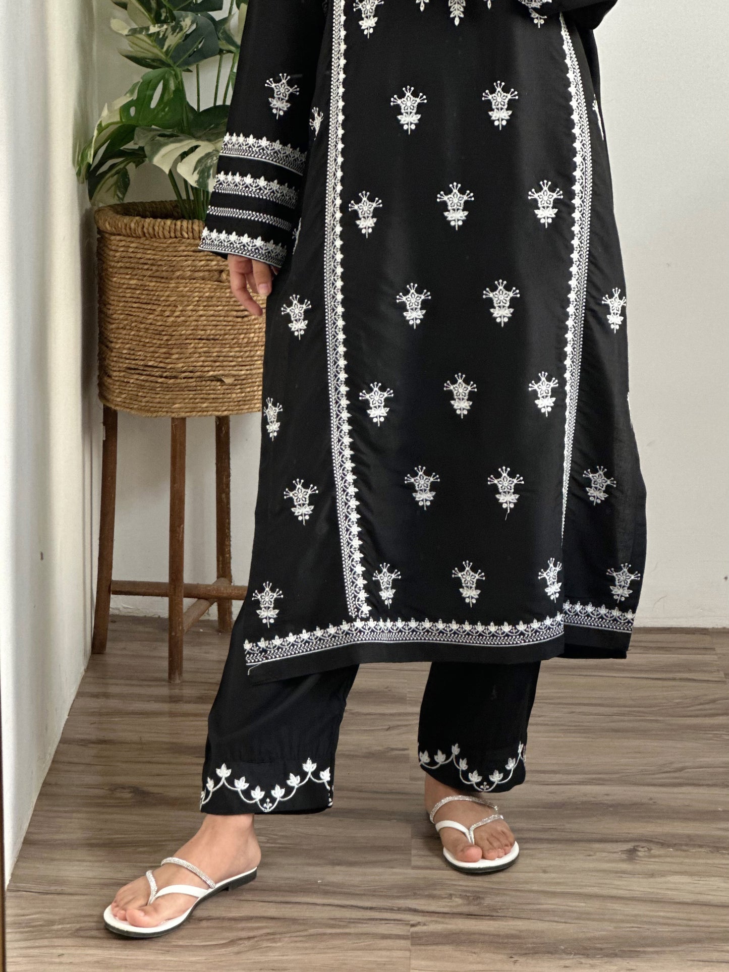 Belizzi Embroidered Co Ords (Arabic Lawn)